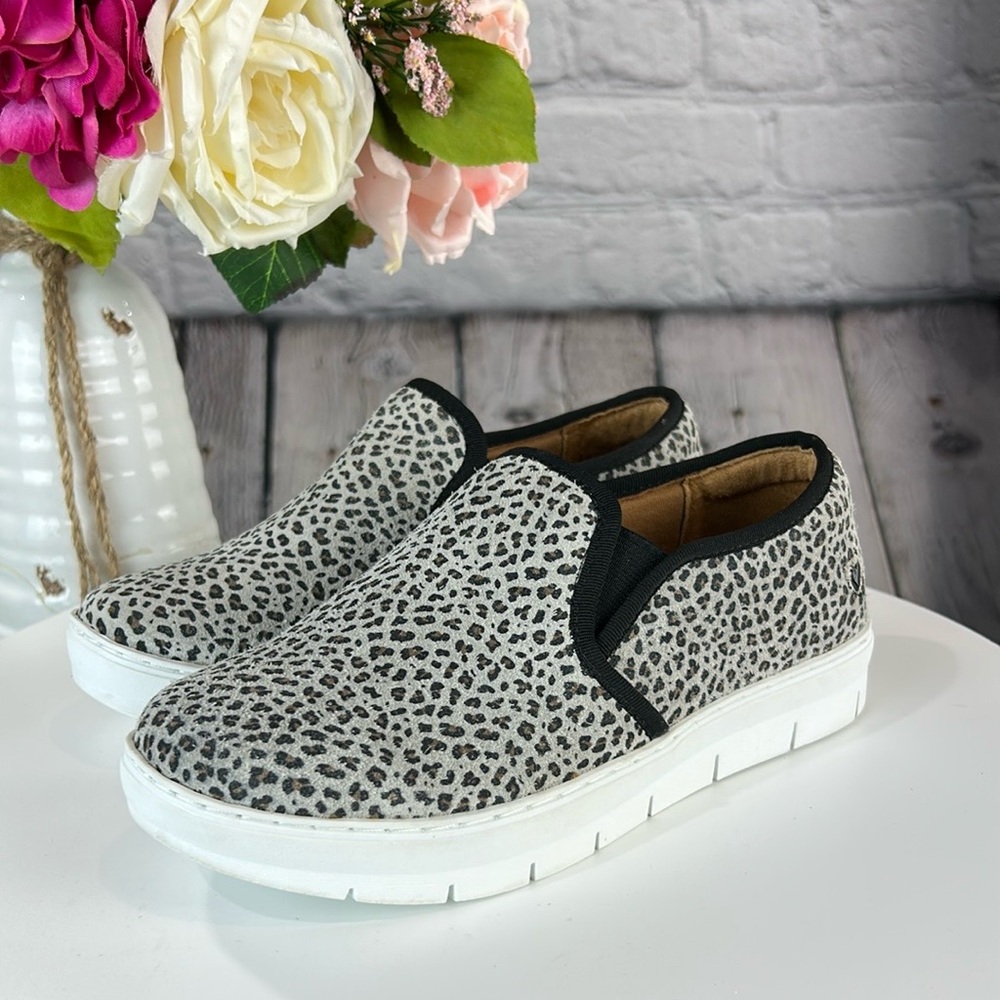 NURSE MATES (WIDE) ADELA Gray Leather Cheetah Slip On Professional Flats